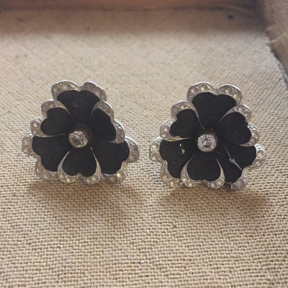 Vintage Metal Flower Earrings Made in Germany - Picture 1 of 3